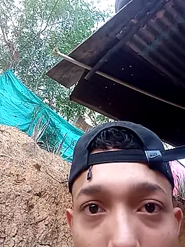 Snapshot of tayson_ chatting on 10/07/25, 11:11 tayson online show from 10/07/25, 11:11