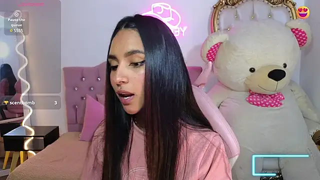 Snapshot of Jazmin_tay chatting on 03/19/25, 07:38 Jazmin tay online show from 03/19/25, 07:38