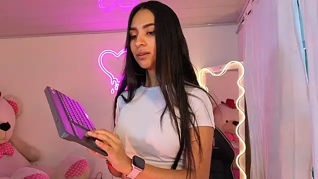 Snapshot of Jazmin_tay chatting on 10/07/25, 11:44 Jazmin tay online show from 10/07/25, 11:44