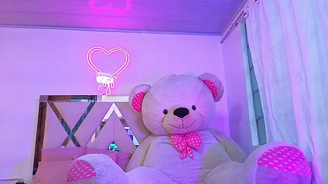 Snapshot of Jazmin_tay chatting on 09/26/25, 11:50 Jazmin tay online show from 09/26/25, 11:50