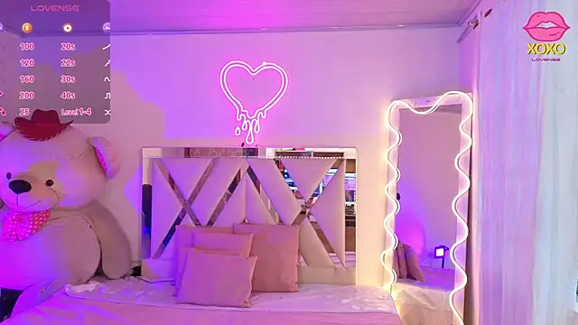 Snapshot of Jazmin_tay chatting on 10/14/25, 11:55 Jazmin tay online show from 10/14/25, 11:55