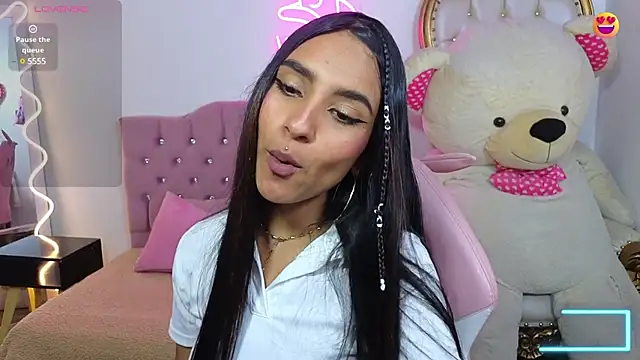 Snapshot of Jazmin_tay chatting on 03/18/25, 07:33 Jazmin tay online show from 03/18/25, 07:33