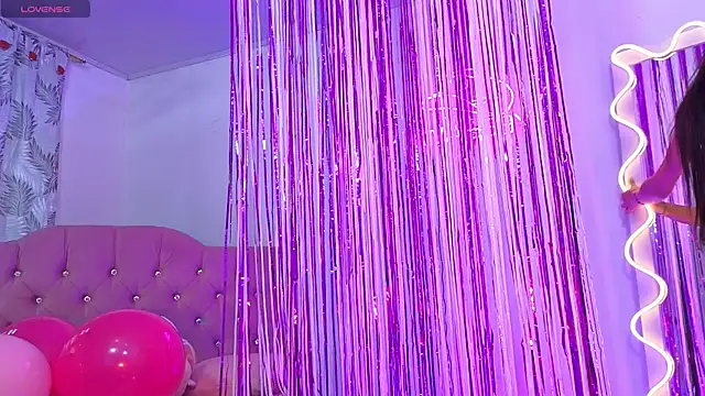 Snapshot of Jazmin_tay chatting on 11/27/25, 07:25 Jazmin tay online show from 11/27/25, 07:25