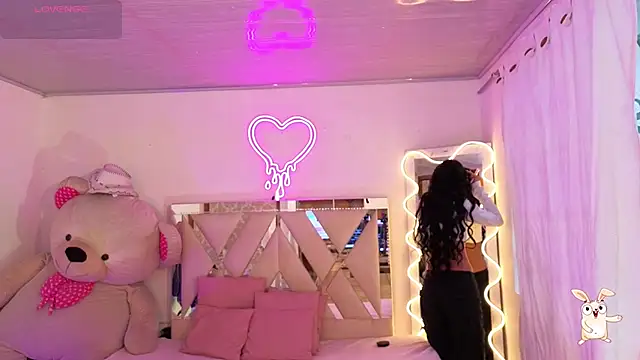 Snapshot of Jazmin_tay chatting on 11/28/25, 12:16 Jazmin tay online show from 11/28/25, 12:16