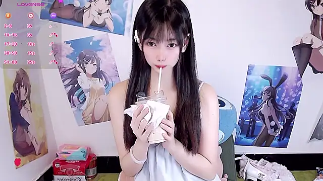 Snapshot of Xiaomi-Angela chatting on 06/02/26, 02:28 Xiaomi-Angela online show from 06/02/26, 02:28