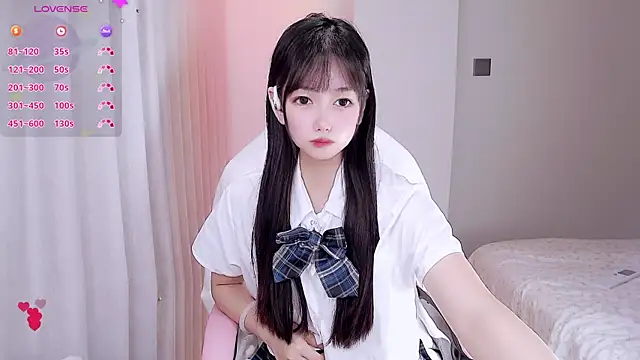 Snapshot of Xiaomi-Angela chatting on 06/21/26, 03:51 Xiaomi-Angela online show from 06/21/26, 03:51