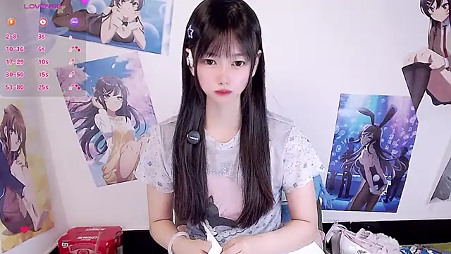 Snapshot of Xiaomi-Angela chatting on 05/28/26, 04:02 Xiaomi-Angela online show from 05/28/26, 04:02