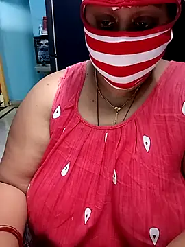 monaa online show from 04/07/26, 02:30