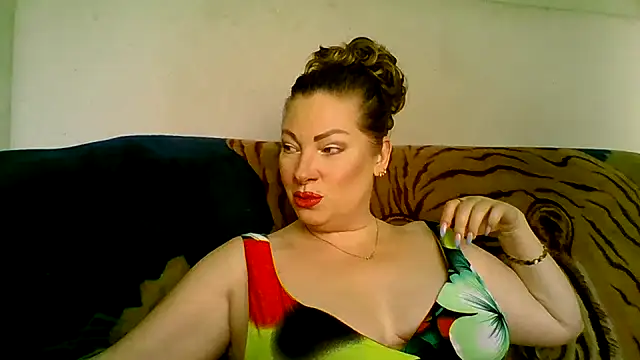 Snapshot of maritanna chatting on 07/20/26, 04:53 maritanna online show from 07/20/26, 04:53