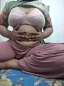 HenaAra online show from 03/01/26, 03:01