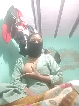 Surajpuja79 online show from 01/08/26, 07:14