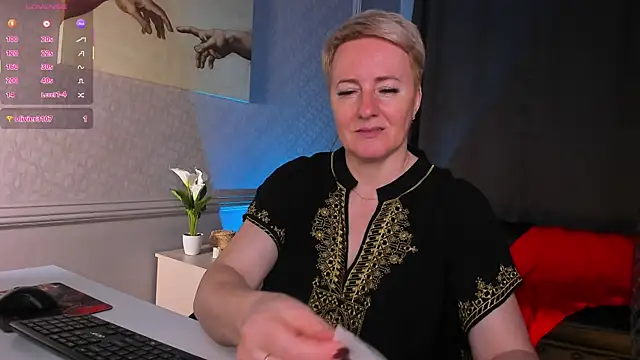 Snapshot of Nika_Smit chatting on 06/19/26, 10:10 Nika Smit online show from 06/19/26, 10:10