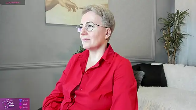 Nika Smit online show from 02/15/25, 11:50