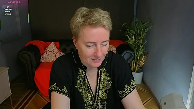 Snapshot of Nika_Smit chatting on 05/24/26, 05:18 Nika Smit online show from 05/24/26, 05:18