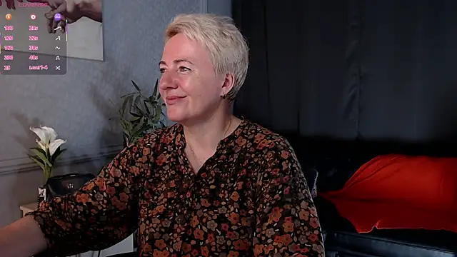 Snapshot of Nika_Smit chatting on 08/01/26, 05:27 Nika Smit online show from 08/01/26, 05:27