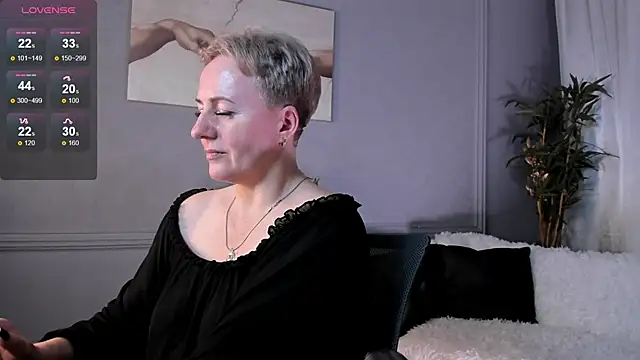 Nika Smit online show from 03/04/25, 02:53