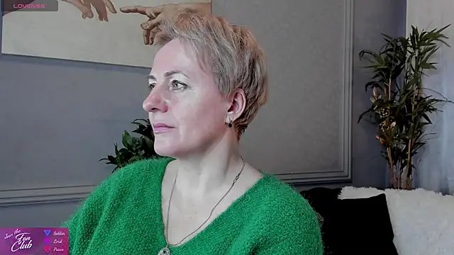 Nika Smit online show from 02/07/25, 10:08