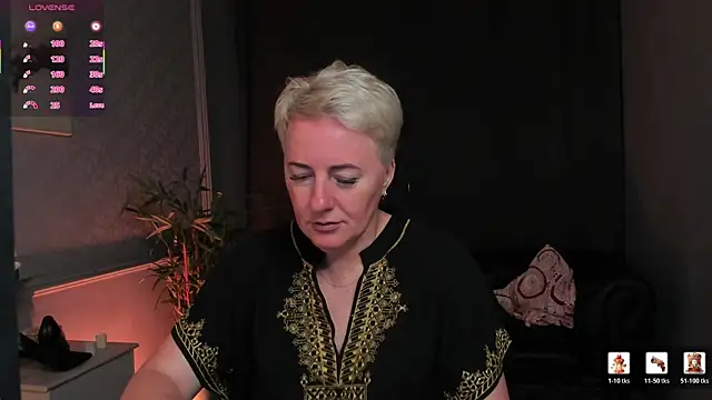 Snapshot of Nika_Smit chatting on 07/04/26, 05:14 Nika Smit online show from 07/04/26, 05:14