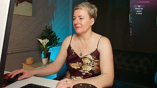 Nika Smit online show from 03/22/26, 07:10