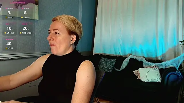 Nika Smit online show from 11/02/25, 05:56