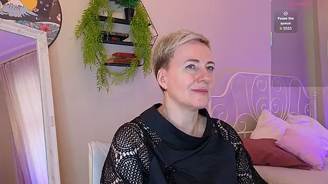 Nika Smit online show from 03/13/26, 08:19