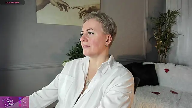 Nika Smit online show from 02/14/25, 11:31