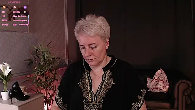 Snapshot of Nika_Smit chatting on 07/16/26, 05:15 Nika Smit online show from 07/16/26, 05:15