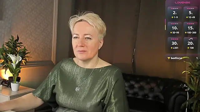 Nika Smit online show from 02/15/26, 05:52