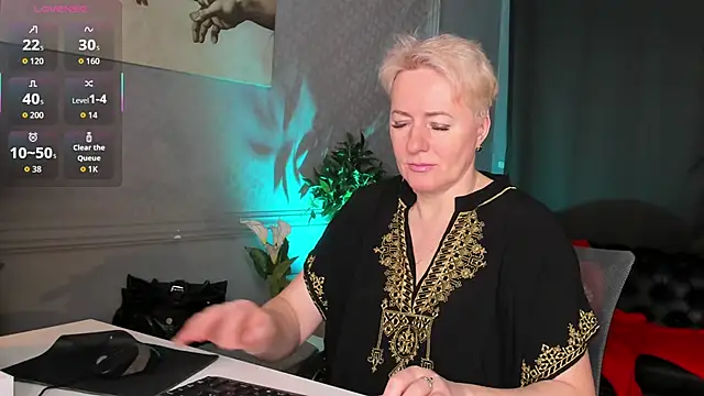 Nika Smit online show from 02/08/26, 05:38