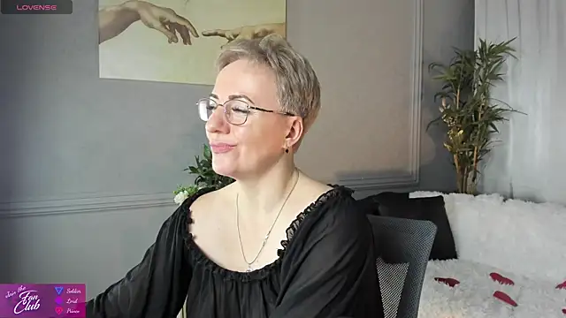 Nika Smit online show from 02/14/25, 02:33