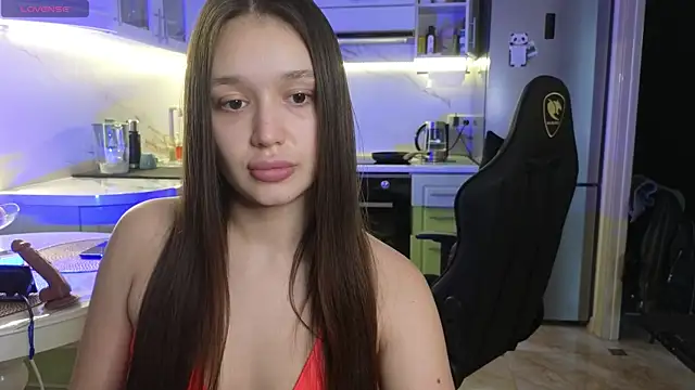 Snapshot of Megan_Kira chatting on 02/27/25, 11:06 Megan Kira online show from 02/27/25, 11:06