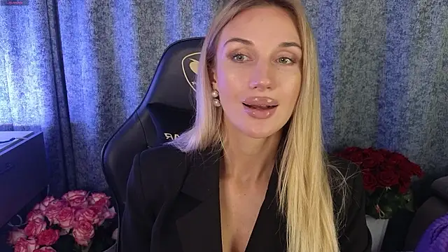 Megan Kira online show from 03/09/26, 04:32