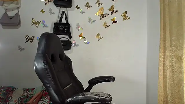 bigcrisblack online show from 11/03/25, 03:23