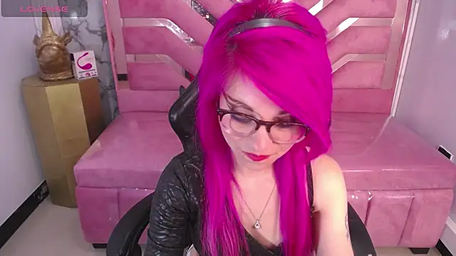 Snapshot of abril_ch_ chatting on 09/28/25, 12:01 abril ch online show from 09/28/25, 12:01