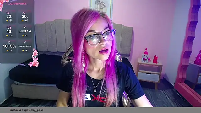 Snapshot of abril_ch_ chatting on 10/22/25, 10:47 abril ch online show from 10/22/25, 10:47