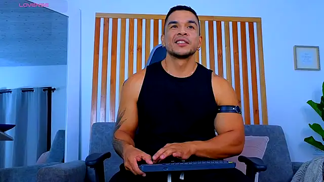 estebandelouis online show from 05/24/26, 01:16