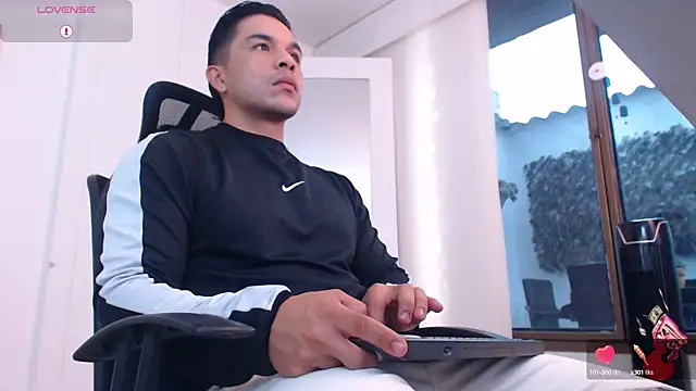 estebandelouis online show from 03/13/25, 01:29