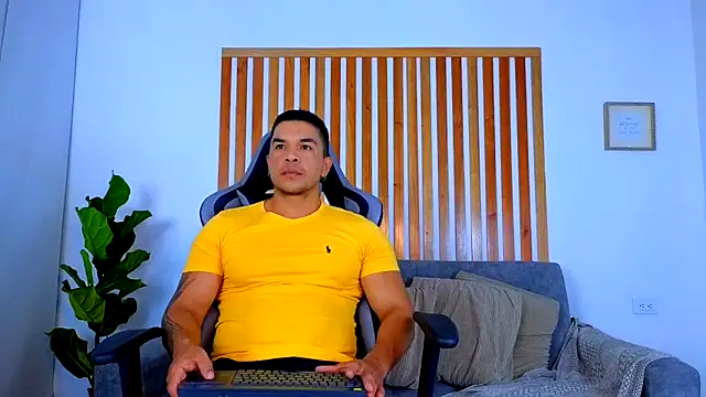 estebandelouis online show from 05/12/26, 11:16