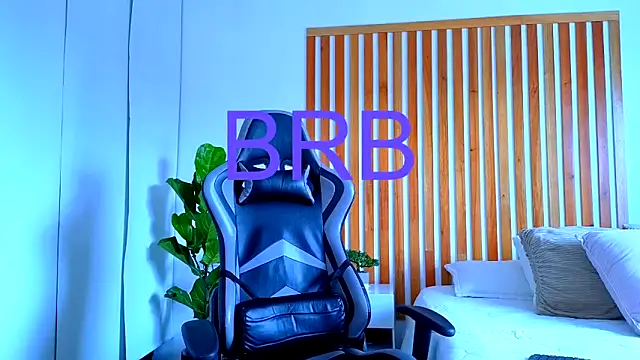 estebandelouis online show from 05/11/26, 02:29