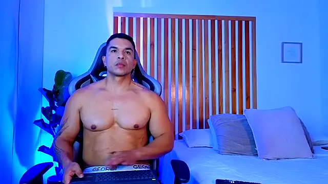 estebandelouis online show from 05/10/26, 02:15