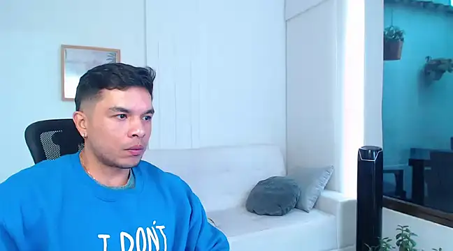 estebandelouis online show from 02/18/25, 01:11