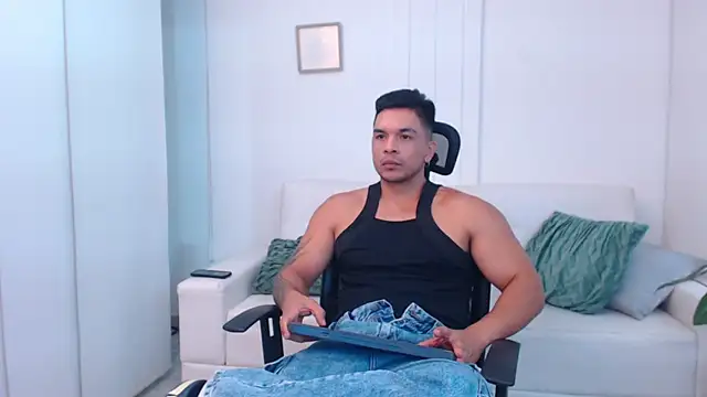 estebandelouis online show from 03/04/25, 01:38