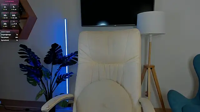 Hailey Green online show from 10/13/25, 08:54