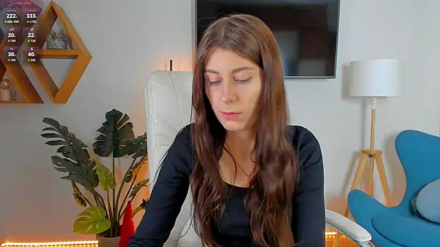 Snapshot of Hailey_Green chatting on 01/18/26, 10:35 Hailey Green online show from 01/18/26, 10:35