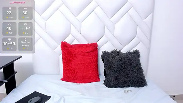 Analia18  online show from 11/04/25, 01:26