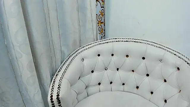 Snapshot of Analia18_ chatting on 03/09/25, 04:22 Analia18 online show from 03/09/25, 04:22