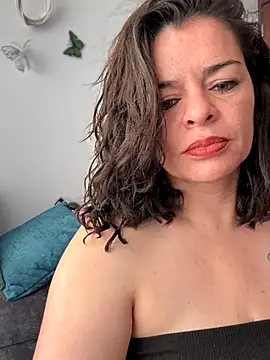 NATHALIA-28  online show from 11/10/25, 12:21