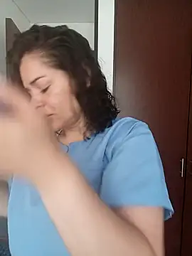 NATHALIA-28  online show from 09/15/25, 11:32