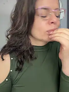 NATHALIA-28  online show from 03/15/26, 01:07
