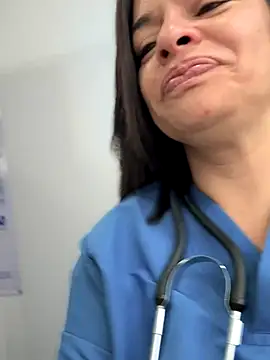 NATHALIA-28  online show from 12/03/25, 12:04